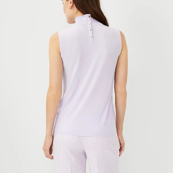 ANN TAYLOR Smock Necked Shell in Lilac Size XS - Picture 3 of 6